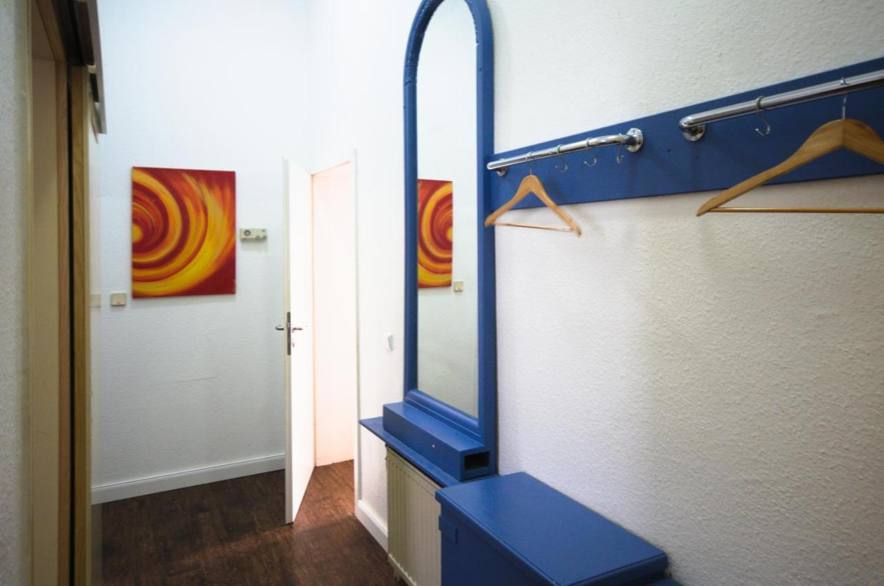 Altbauwohnung Mit 3 Baedern Berlin Exteriör bild