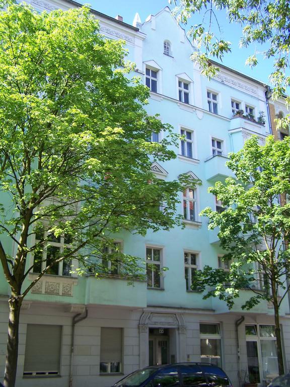 Altbauwohnung Mit 3 Baedern Berlin Exteriör bild